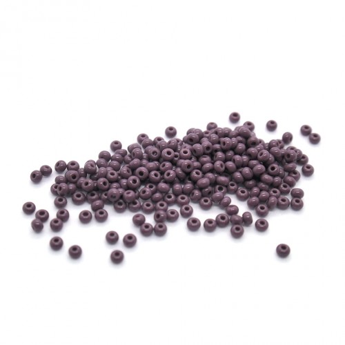 Seed bead no.11 Czech opaque dark mauve